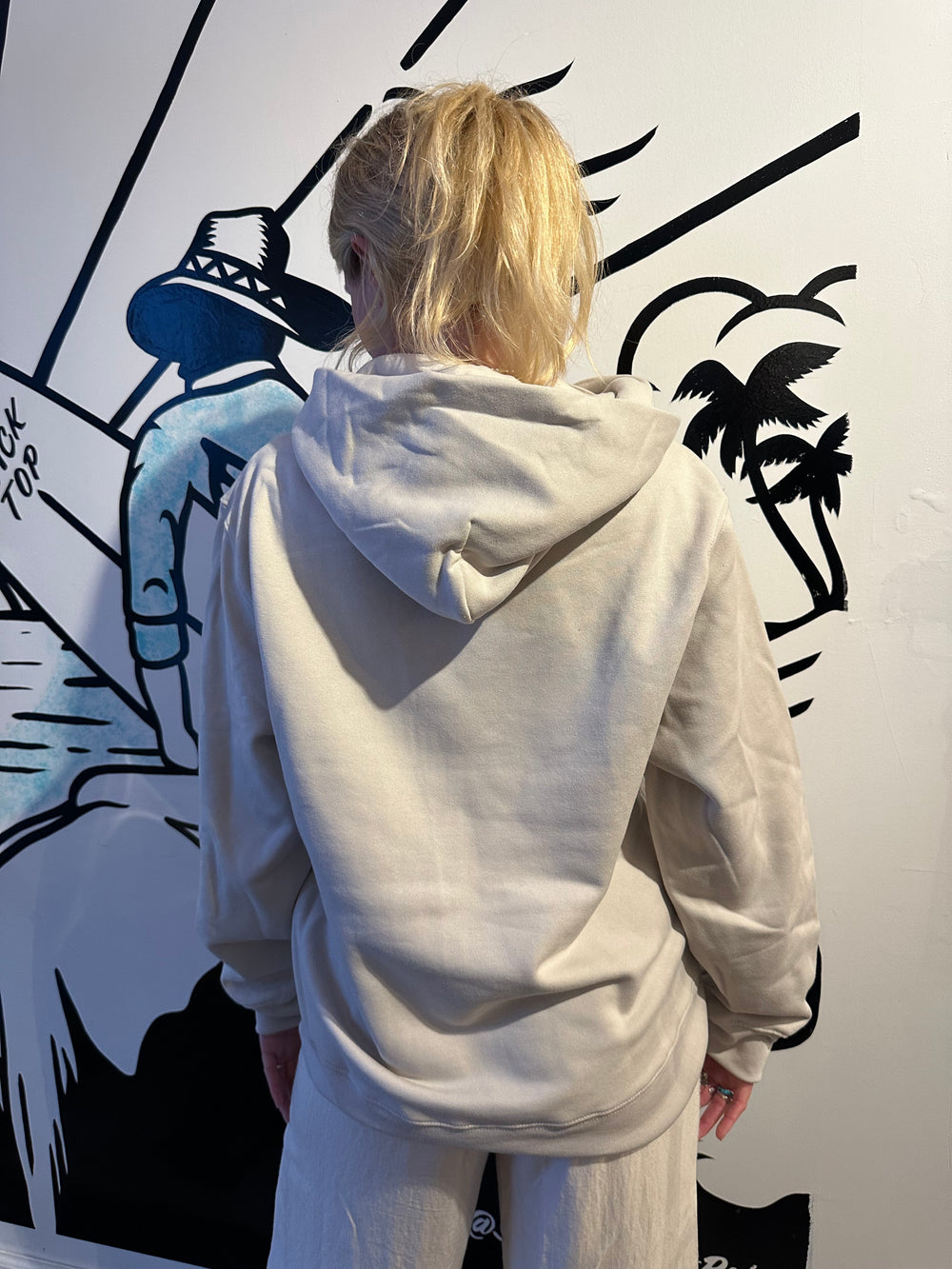 Geo Surf Stamp Heavyweight Hoodie in Heather Dust