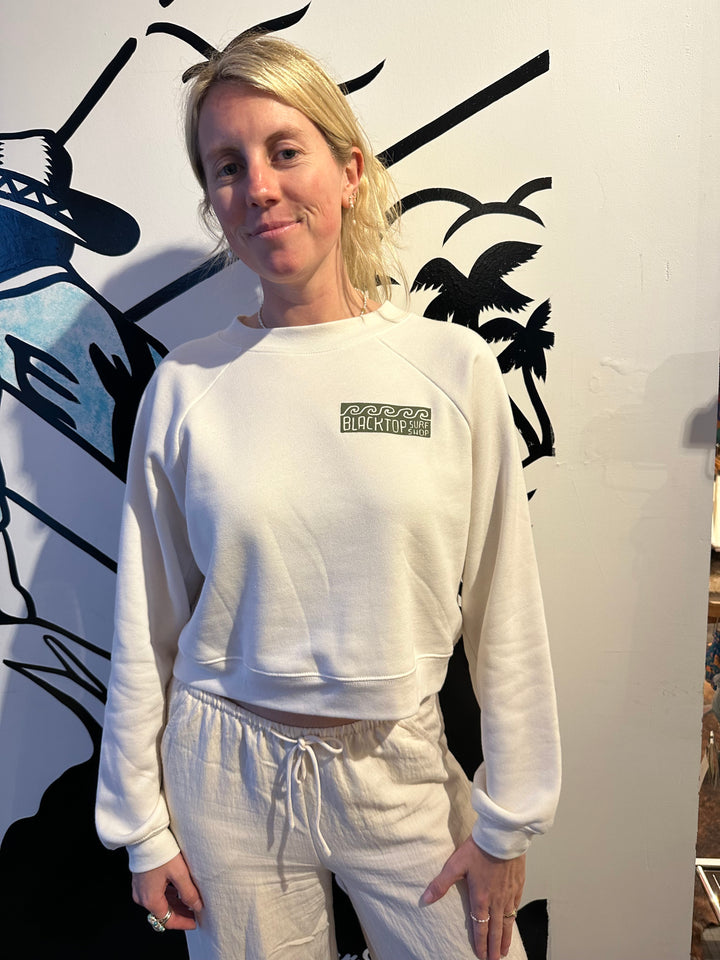 Geo Surf Crop Crewneck in Vintage White