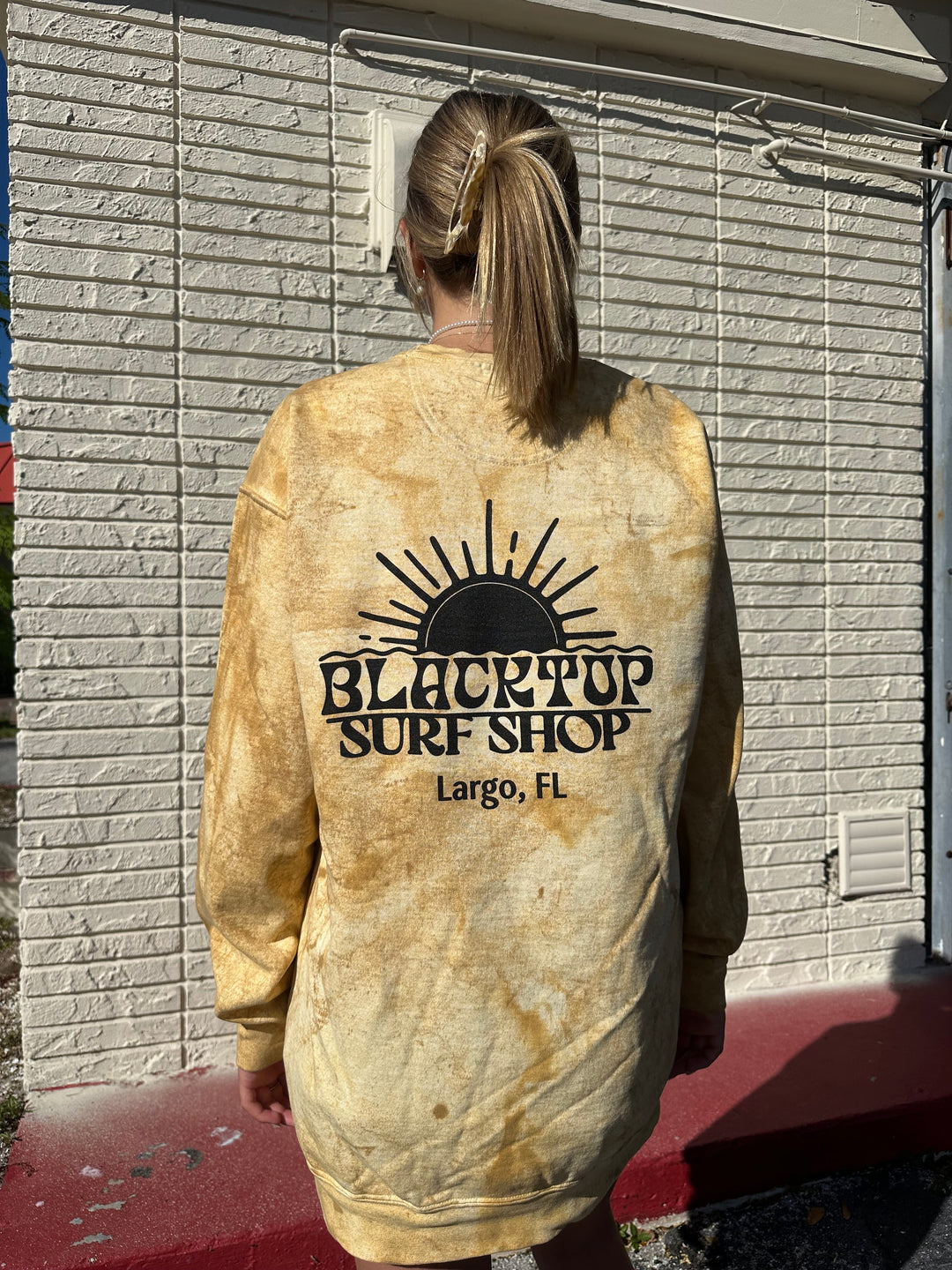 Blacktop Sun Crewneck Sweater in Citrine Wash