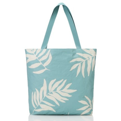 Adrift Reversabe Tote Bag in Pink Salt/ Tide