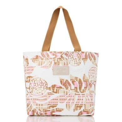 Holomua Harding Day Tripper in Toffee/Sandstone