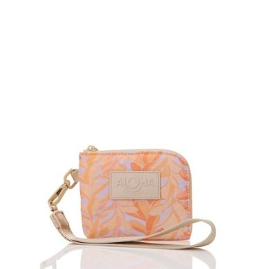Lei Stand Wristlet in Peachy