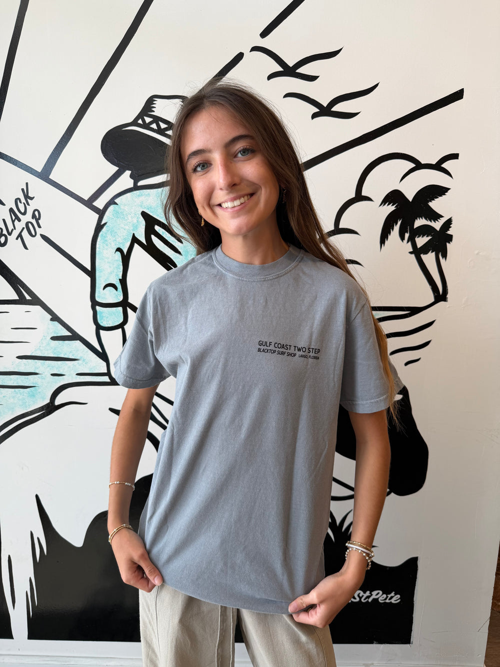 Gulf Coast Two Step Tee in Granite
