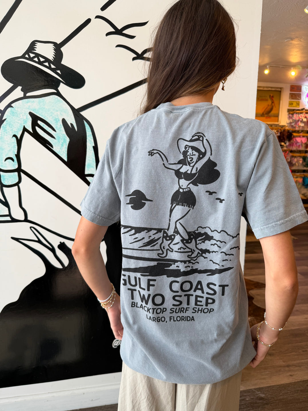 Gulf Coast Two Step Tee in Granite