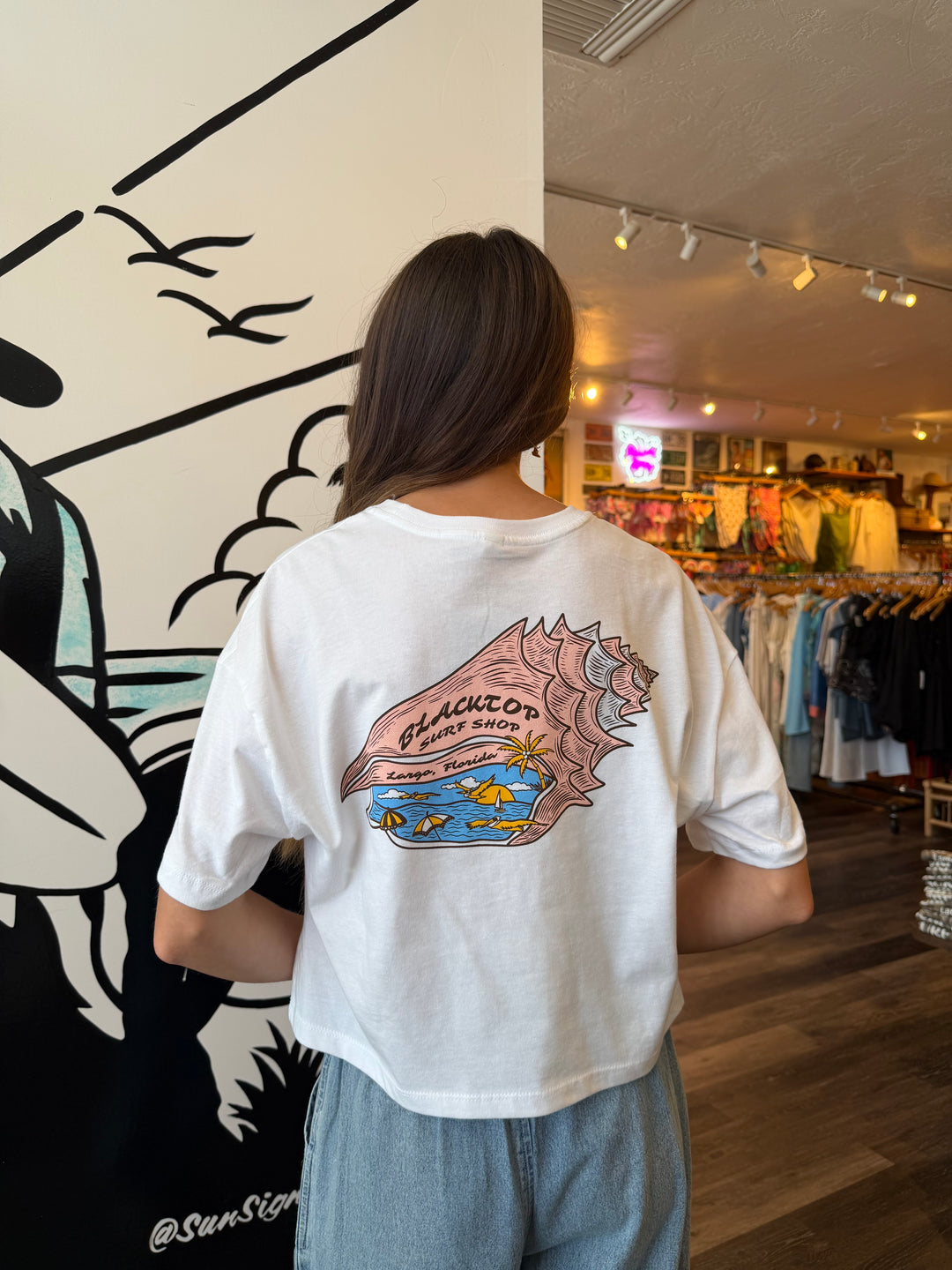 Blacktop Vintage Conch Crop Tee