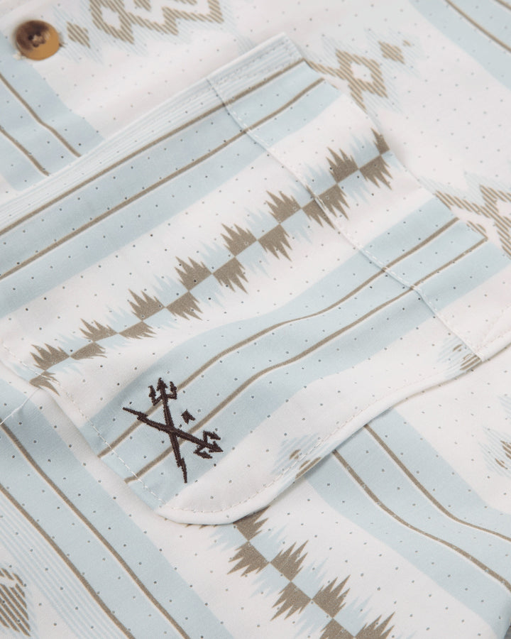 Palmetto Woven Short Sleeve in Off White/Blue