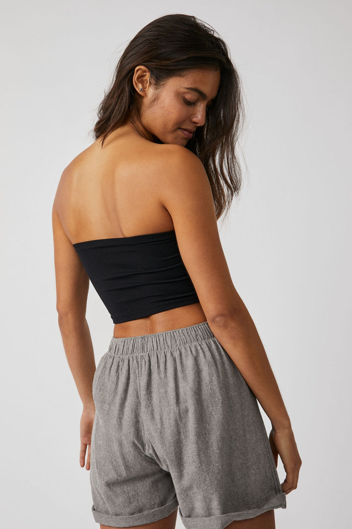 Amelia Bandeau in Black