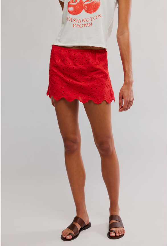 Eyes On You Skort in Red