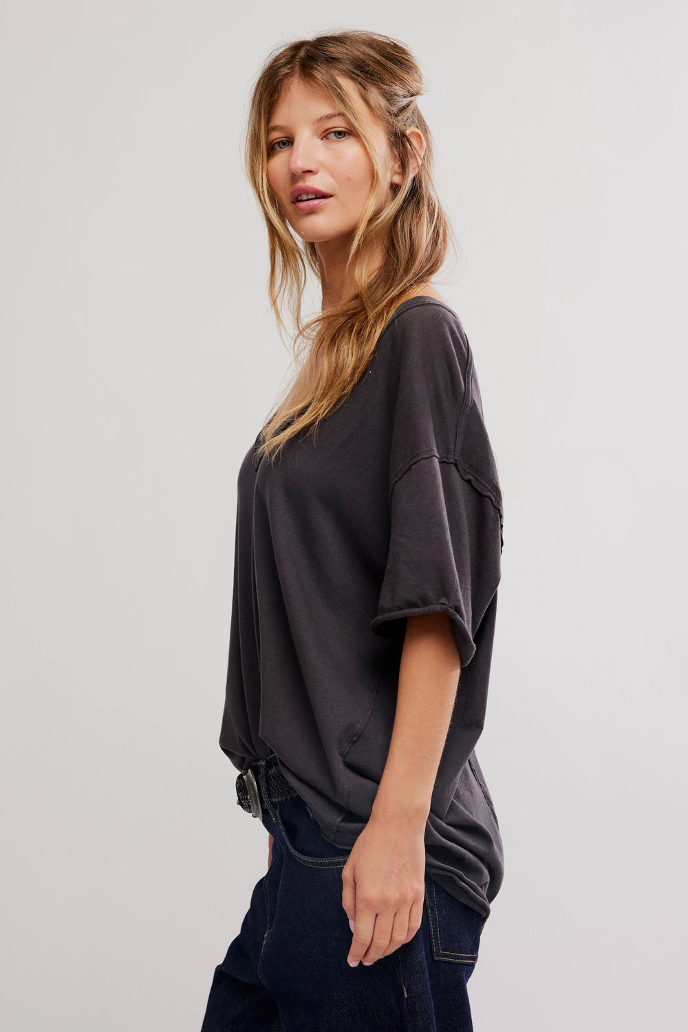 Nina V Neck Tee in Black
