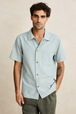 Seersucker Stripe Short Sleeve Shirt in Pine