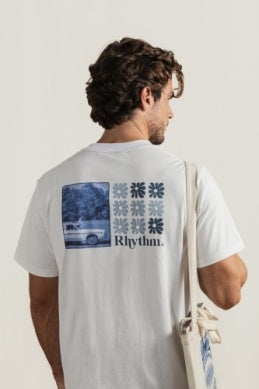 High Beaming Vintage Short Sleeve T-shirt in White