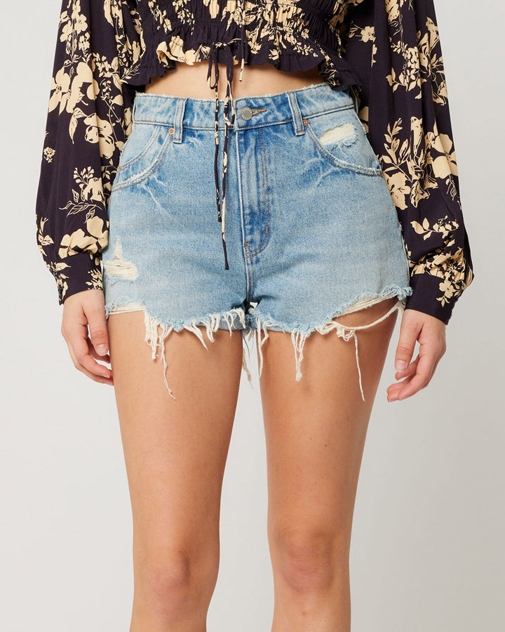 Dusters Shorts in Sylvie Blue