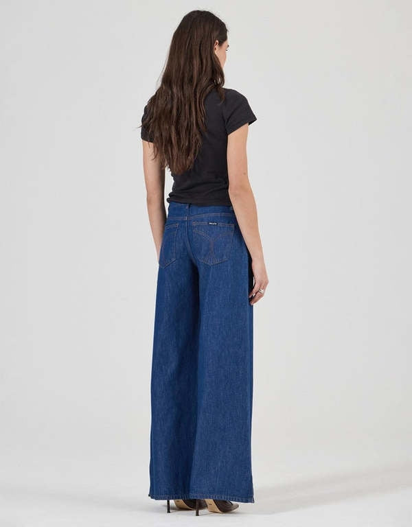 Frankie Loose Jeans in Nolita