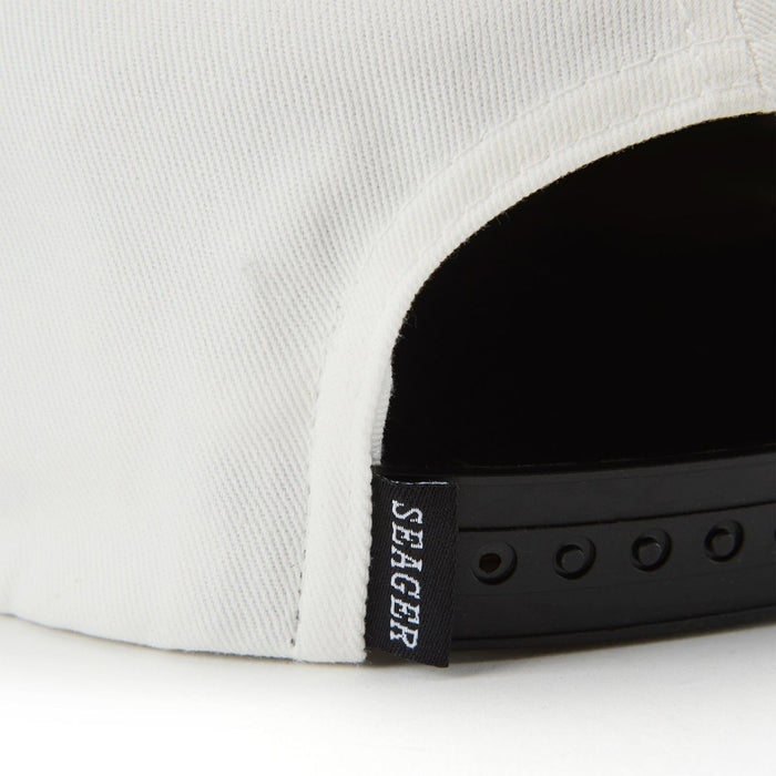 Los Rios Canvas Snapback in Cream/ Black