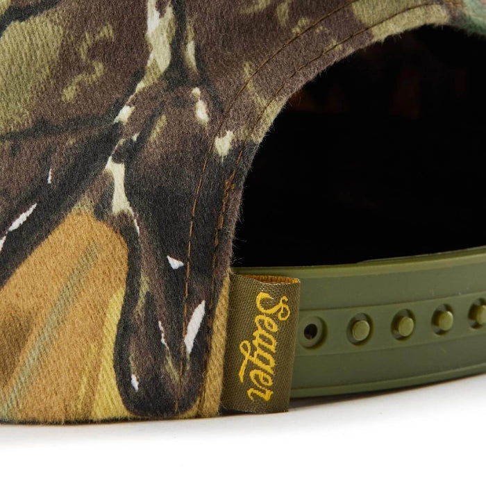 Good Buzz Snapback in Camo