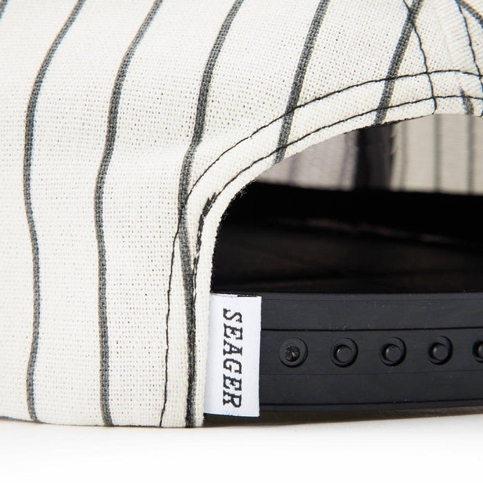 Bronx Snapback in Black/White