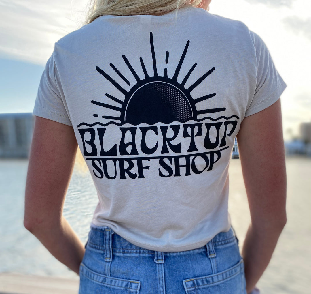 Blacktop Sun Crop Tee in Heather Dust